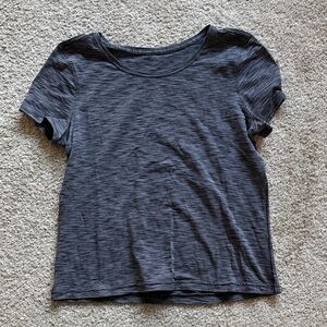 Lululemon Love Short Sleeve Top size 6